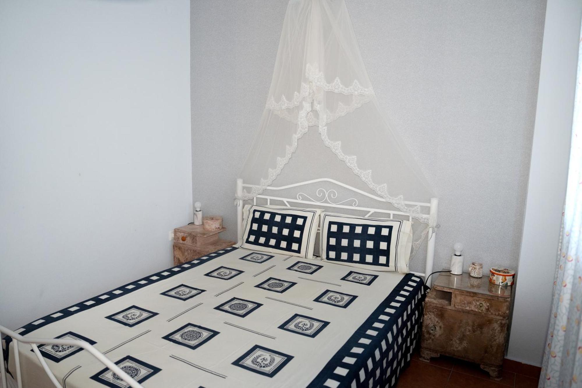 Artistic 1 Apartment 阿菲托斯 外观 照片